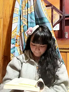 monika-2k online show from January 15, 2026, 4:17 am