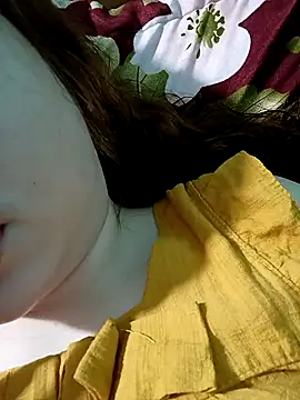 Snapshot of lylinhjim chatting on February 27, 2026, 2:11 am lylinhjim online show from February 27, 2026, 2:11 am