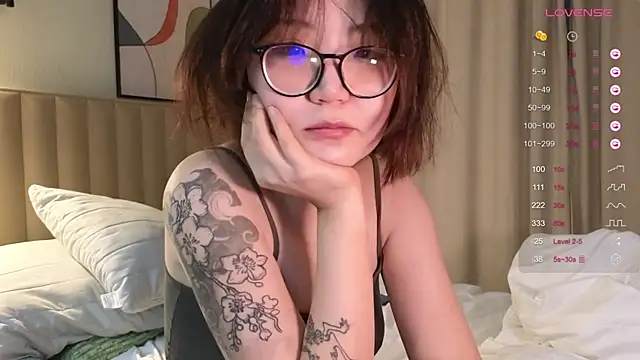 Snapshot of nullgirl chatting on February 26, 2026, 3:05 am nullgirl online show from February 26, 2026, 3:05 am