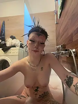 demonLamia online show from March 11, 2026, 2:56 pm