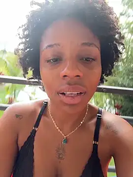 Snapshot of Jadelarson333 chatting on January 18, 2026, 1:59 pm Jadelarson333 online show from January 18, 2026, 1:59 pm