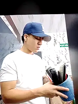 Snapshot of jheico_collins chatting on March 3, 2026, 4:13 pm jheico collins online show from March 3, 2026, 4:13 pm