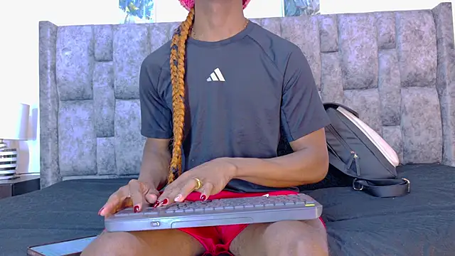 Snapshot of samirths_boy_ chatting on February 16, 2026, 4:25 pm samirths boy online show from February 16, 2026, 4:25 pm