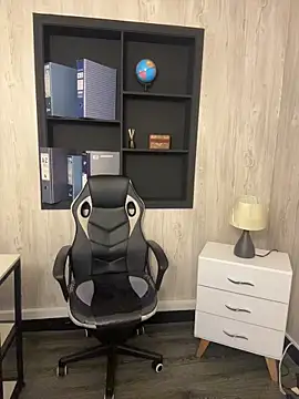 elodie rouge online show from March 12, 2026, 12:33 pm