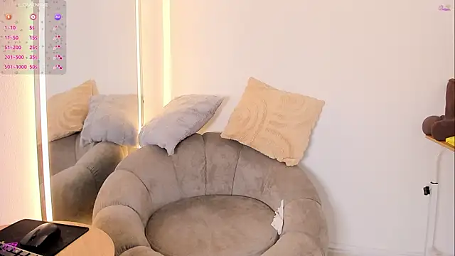 valentina Noa online show from June 20, 2026, 12:52 pm