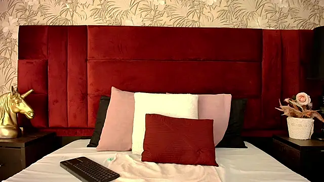 Snapshot of nela_moretti chatting on February 11, 2026, 3:39 pm nela moretti online show from February 11, 2026, 3:39 pm