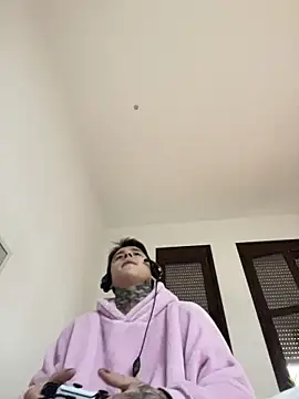 Snapshot of COLOMBIAN20CM chatting on March 4, 2026, 1:50 pm COLOMBIAN20CM online show from March 4, 2026, 1:50 pm