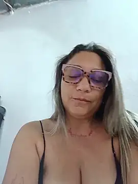 mariacarlota online show from July 16, 2026, 3:51 pm