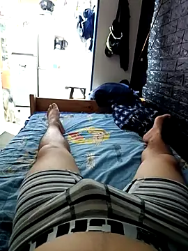 Snapshot of alewiin chatting on January 15, 2026, 5:01 am alewiin online show from January 15, 2026, 5:01 am