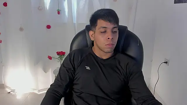 Snapshot of shooting_wilson chatting on February 24, 2026, 6:17 pm shooting wilson online show from February 24, 2026, 6:17 pm