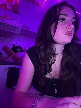 claraaaa06 online show from February 23, 2026, 7:33 pm