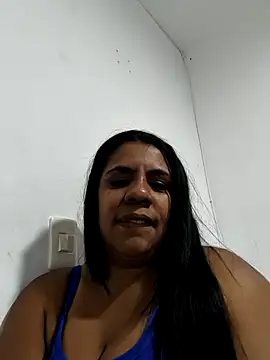 Zeyllyjhonson online show from February 22, 2026, 4:13 am