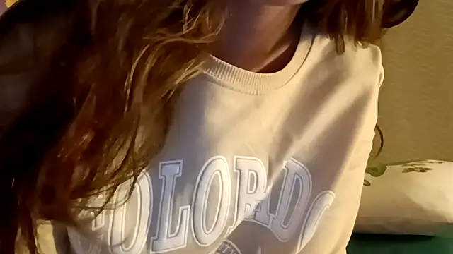 Snapshot of Raven__5 chatting on February 20, 2026, 4:09 am Raven 5 online show from February 20, 2026, 4:09 am