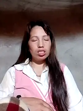 Gummiesu online show from April 4, 2026, 9:01 pm