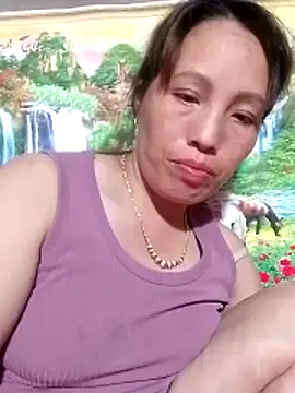 Gummiesu online show from April 15, 2026, 1:51 pm