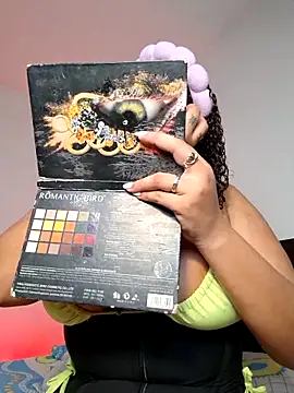 curly girl 31 online show from February 2, 2026, 6:28 pm