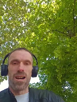 BlnAktivGay online show from May 28, 2026, 11:51 am