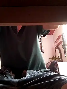 Snapshot of angelguere chatting on February 13, 2026, 8:38 pm angelguere online show from February 13, 2026, 8:38 pm