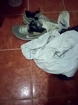 Snapshot of angelguere chatting on February 19, 2026, 5:25 am angelguere online show from February 19, 2026, 5:25 am