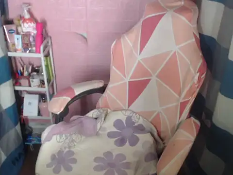 Snapshot of SeductivelyJerlyxxx chatting on February 17, 2026, 1:18 pm SeductivelyJerlyxxx online show from February 17, 2026, 1:18 pm