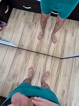 Snapshot of vali23 chatting on March 4, 2026, 11:38 am vali23 online show from March 4, 2026, 11:38 am