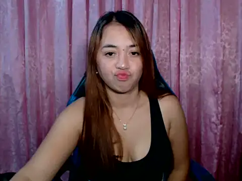 Snapshot of pinay_mayahiga chatting on April 28, 2026, 2:00 pm pinay mayahiga online show from April 28, 2026, 2:00 pm