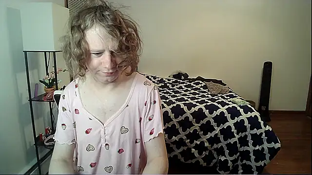 VanFairy526 online show from March 18, 2026, 9:56 am