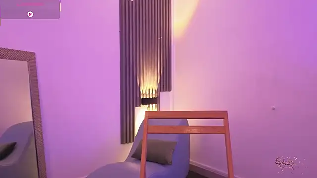 Snapshot of fransheskarossi chatting on February 24, 2026, 12:25 pm fransheskarossi online show from February 24, 2026, 12:25 pm