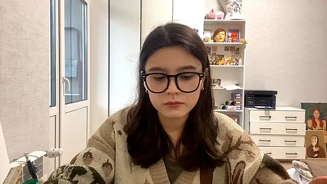 Snapshot of SaintMari chatting on February 7, 2026, 12:09 pm SaintMari online show from February 7, 2026, 12:09 pm