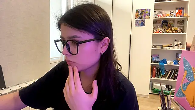 SaintMari online show from May 9, 2026, 2:11 pm