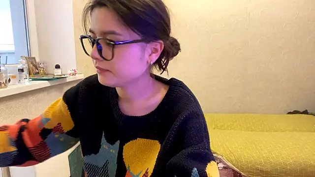 SaintMari online show from May 29, 2026, 2:15 pm