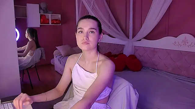 StellaPierce online show from March 12, 2026, 12:44 pm