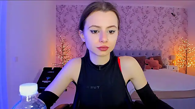 Hot Molly5 online show from March 26, 2026, 10:43 am