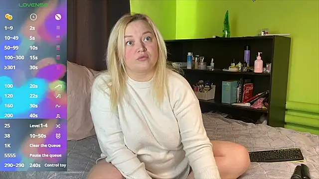 Snapshot of LisaWiliams chatting on February 11, 2026, 9:03 am LisaWiliams online show from February 11, 2026, 9:03 am