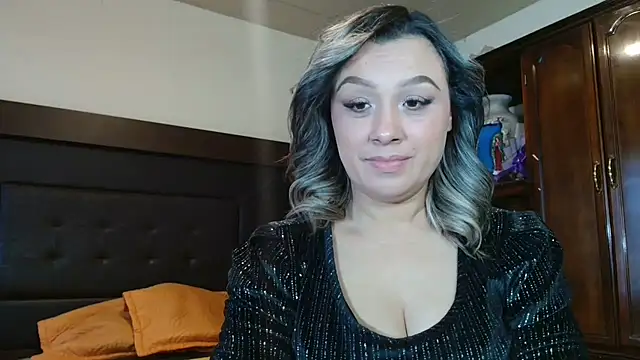 Snapshot of aitanalove_ chatting on May 18, 2026, 10:15 pm aitanalove online show from May 18, 2026, 10:15 pm