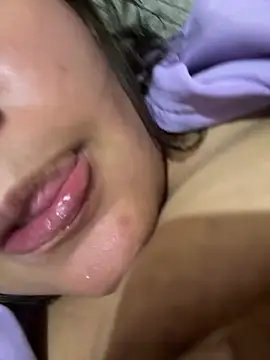 Snapshot of Nailealipsglossy chatting on February 3, 2026, 6:40 am Nailealipsglossy online show from February 3, 2026, 6:40 am