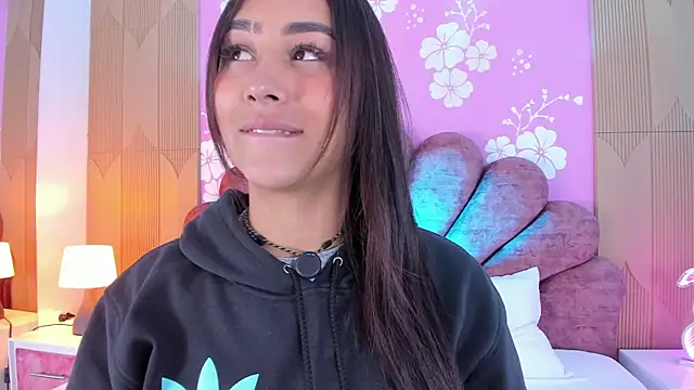 Snapshot of MadisonFox1 chatting on February 10, 2026, 11:58 am MadisonFox1 online show from February 10, 2026, 11:58 am