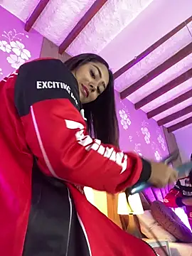 Snapshot of MadisonFox1 chatting on February 13, 2026, 11:28 am MadisonFox1 online show from February 13, 2026, 11:28 am