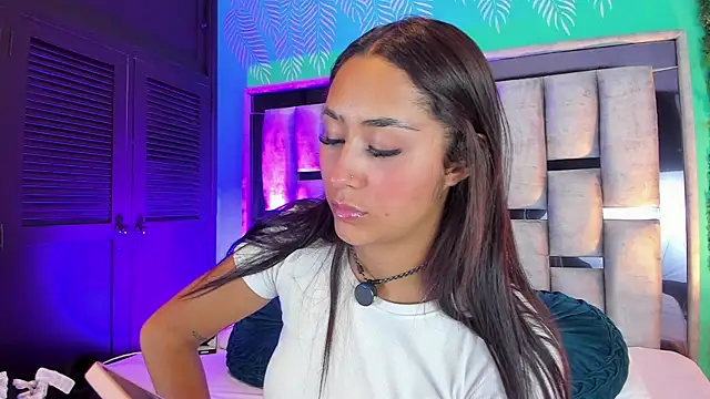 Snapshot of MadisonFox1 chatting on March 2, 2026, 10:05 pm MadisonFox1 online show from March 2, 2026, 10:05 pm