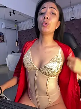 Auri   online show from May 27, 2026, 7:33 pm