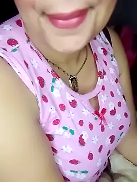 Snapshot of Naughty-Yousra chatting on February 7, 2026, 5:44 am Naughty-Yousra online show from February 7, 2026, 5:44 am