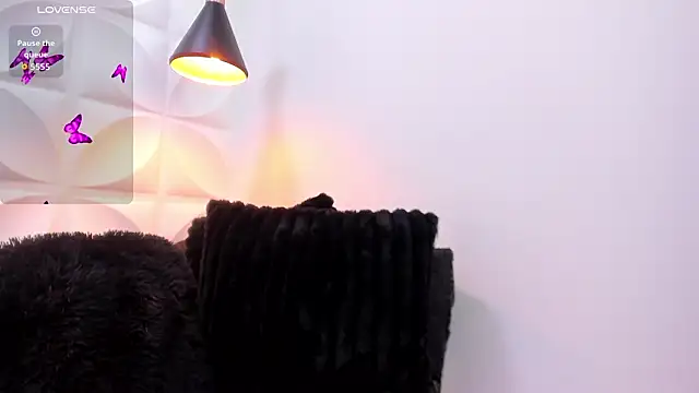 Snapshot of zaira_skinny chatting on February 23, 2026, 3:26 am zaira skinny online show from February 23, 2026, 3:26 am