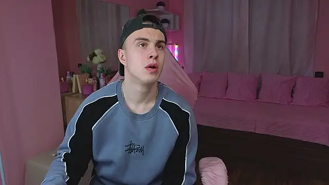 Snapshot of Kris_Braun chatting on March 2, 2026, 10:33 am Kris Braun online show from March 2, 2026, 10:33 am