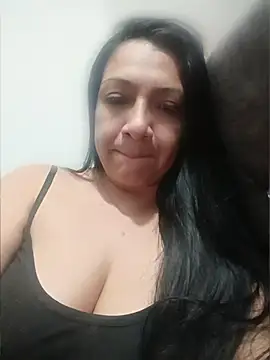 Snapshot of Katysaez chatting on May 30, 2026, 4:20 am Katysaez online show from May 30, 2026, 4:20 am