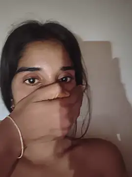 Cute-Natashaa online show from May 14, 2026, 6:20 am