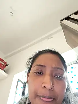 Snapshot of Hot-Tinaa chatting on January 17, 2026, 7:24 am Hot-Tinaa online show from January 17, 2026, 7:24 am