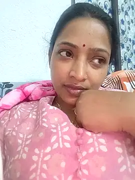 Snapshot of Hot-Tinaa chatting on February 17, 2026, 2:46 pm Hot-Tinaa online show from February 17, 2026, 2:46 pm