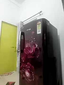 Snapshot of Hot-Tinaa chatting on February 25, 2026, 1:37 am Hot-Tinaa online show from February 25, 2026, 1:37 am