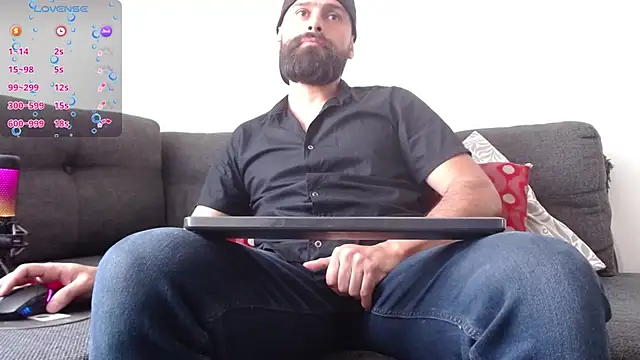 Snapshot of SpermsBank chatting on February 2, 2025, 8:51 pm SpermsBank online show from February 2, 2025, 8:51 pm