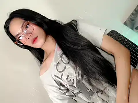 Snapshot of Urhotfucking_veronica1 chatting on February 19, 2026, 4:47 pm Urhotfucking veronica1 online show from February 19, 2026, 4:47 pm